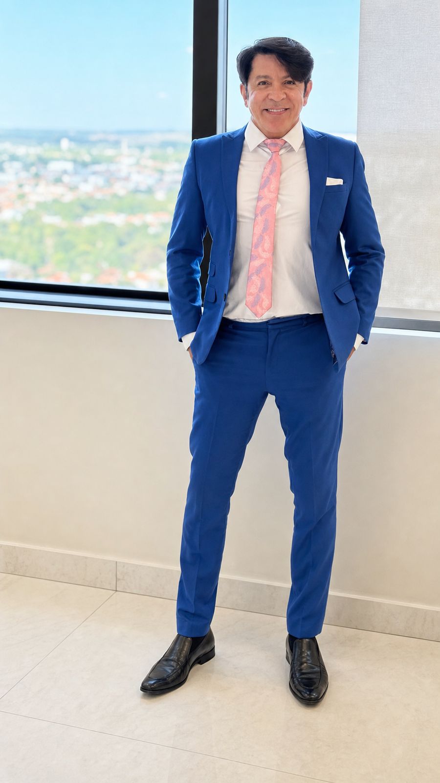 Dr. Smiley Castelo Branco, cirurgião plástico